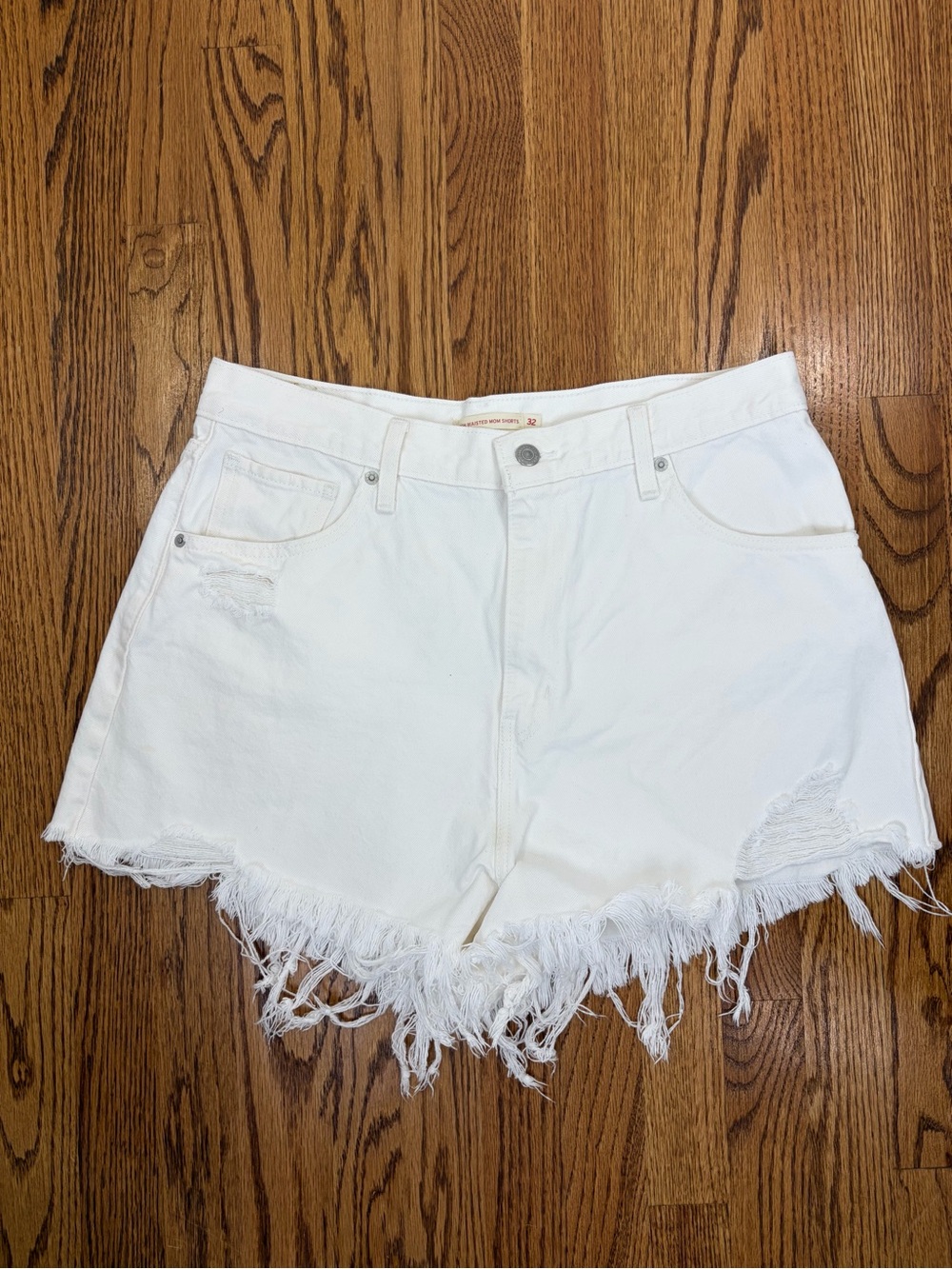 Levi's "High-Waisted Mom" White Distressed Denim Cutoff Shorts (32)